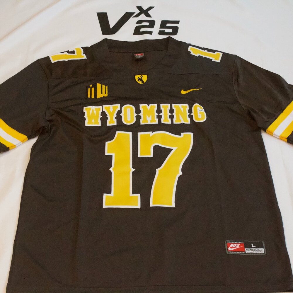 NEW Men's Nike Wyoming Cowboys Josh Allen #17 Brown Jersey Size Large
